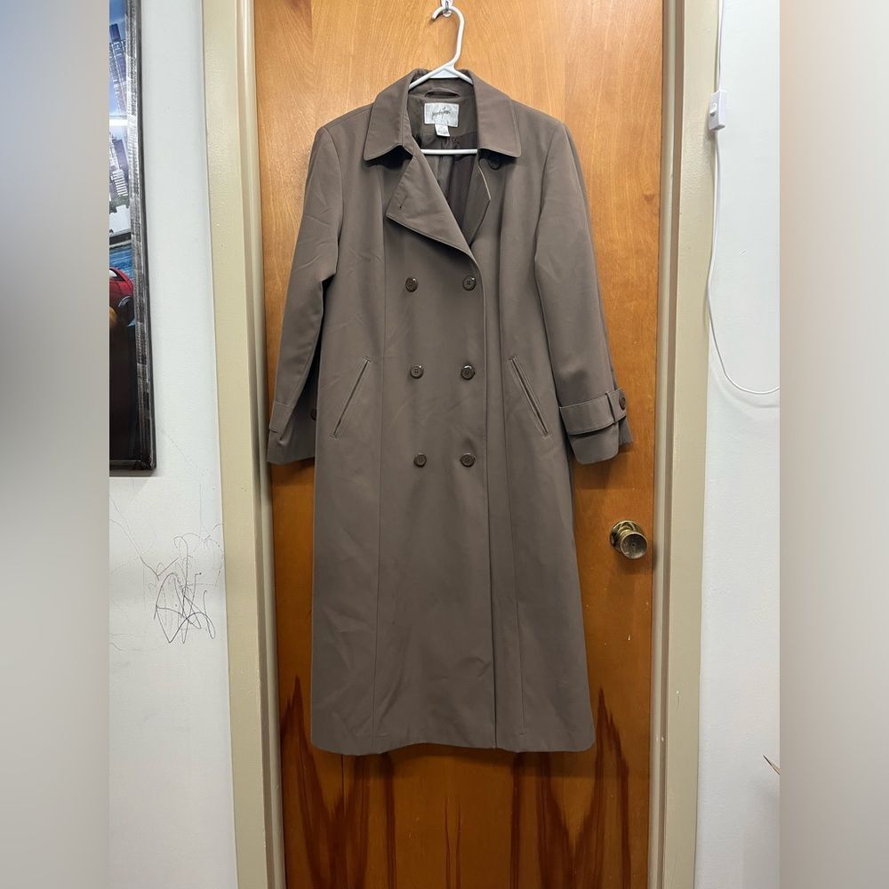 Jacqueline Ferrar Classic olive green Double-Breasted Women's Coat